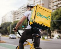 Glovo postavlja nove standarde u domenu većih prava kurira  projektom „The Couriers Pledge“