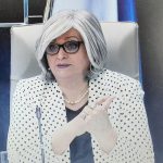 NBS: JORGOVANKA TABAKOVIĆ OPOMENULA TRGOVCE DA SNIZE MARŽE I DA NE UCENJUJU MALE PROIZVOĐAČE