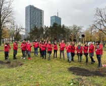 MOL Serbia posadila više desetina stabala u beogradskom parku “Ušće”