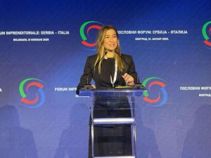 Paola Papanikolau, direktorka Divizije međunarodnih banaka članica grupe Inteza Sanpaolo, na Poslovnom forumu Srbija – Italija, u Beogradu, 31. januara